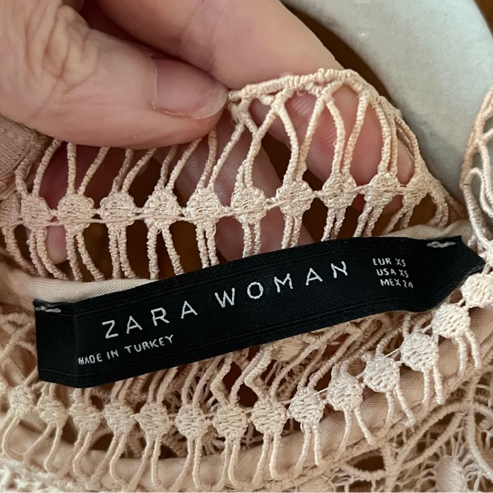 Zara- Crochet Blush Blouse. Size XS - Picture 5 of 11